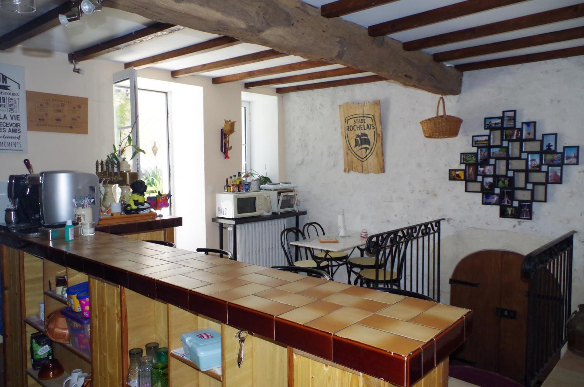 Courcelles  勒卡德朗索里拉旅馆酒店 外观 照片
